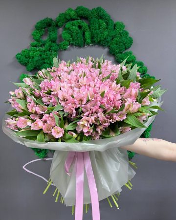 Букет из 101 розовой альстромерии