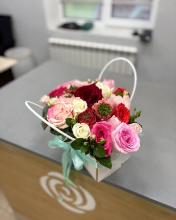 Композиция из роз
